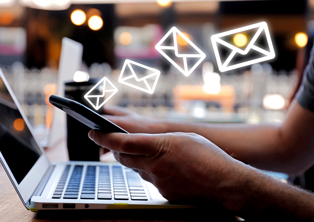 How-Traveling-Mailbox-Helps-Digital-Nomads-Stay-Connected-While-Traveling eCommerce Paradise