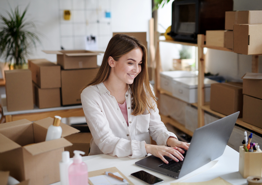 The-Definitive-Guide-to-Becoming-a-Thriving-Dropshipper eCommerce Paradise