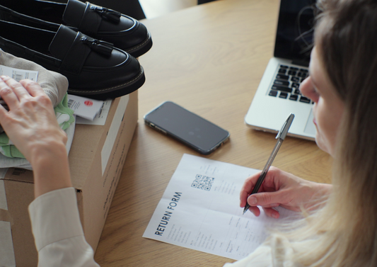 Mastering-the-Art-of-Handling-Returns-and-Refunds-in-High-Ticket-Dropshipping eCommerce Paradise