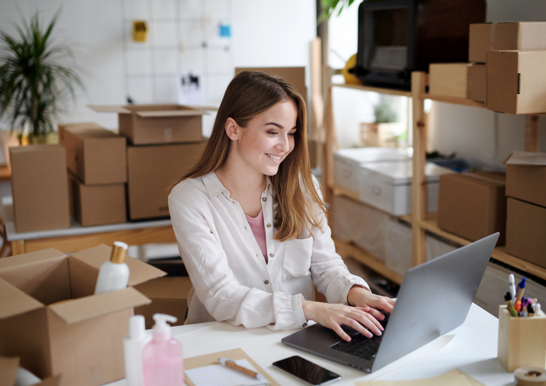 The-Definitive-Guide-to-Becoming-a-Thriving-Dropshipper eCommerce Paradise